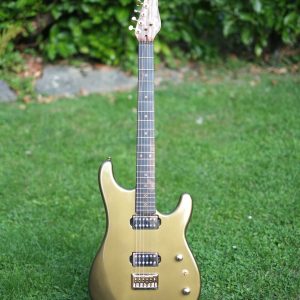 Guitare type V - Gold bronze